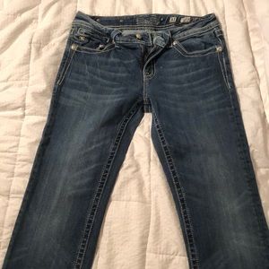 Miss Me women’s boot cut jeans.